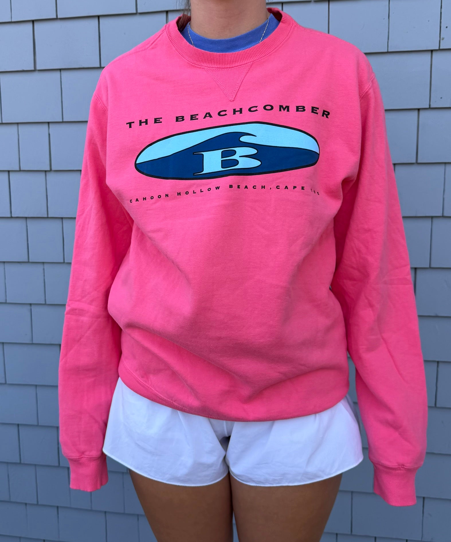 Oval B Crewneck – The Wellfleet Beachcomber Store