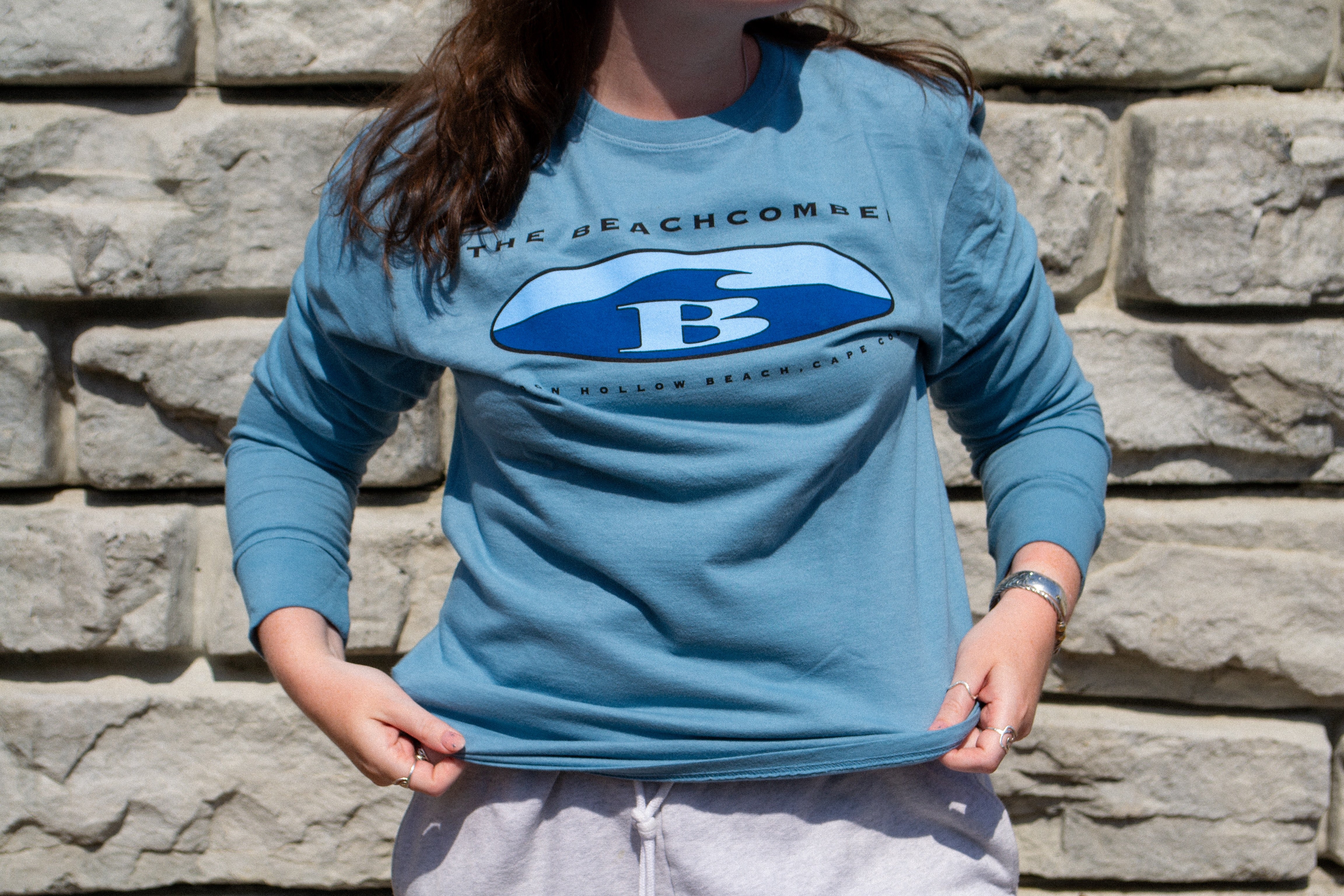 Oval B Beachcomber Long Sleeve The Wellfleet Beachcomber Store
